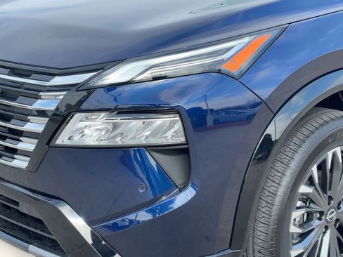 New 2026 Nissan Rogue Platinum w/ Platinum Premium Package image 11