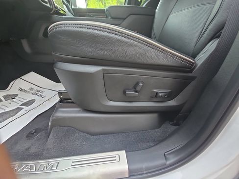 New 2026 RAM 3500 Limited AWD/4WD image 29