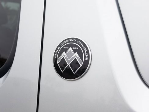 Used 2013 Chevrolet Avalanche LTZ image 12