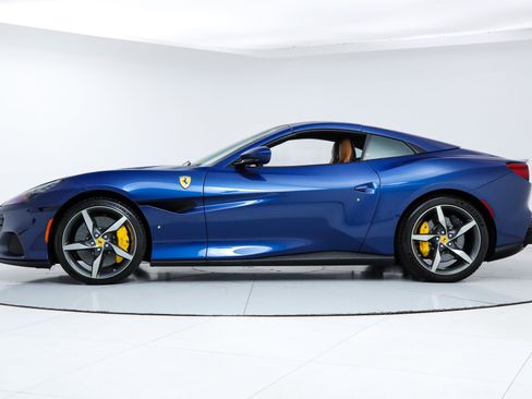 Certified 2023 Ferrari Portofino M image 8