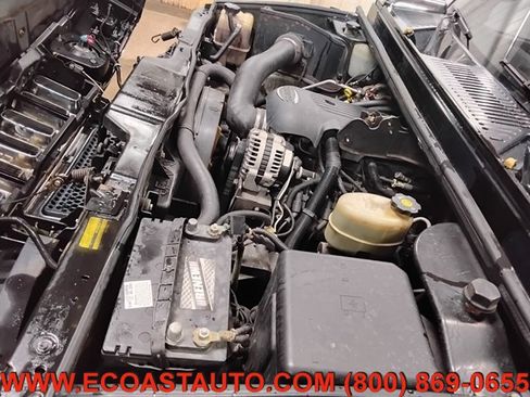 Used 2003 HUMMER H2 w/ Preferred Equipment Group AWD/4WD image 9
