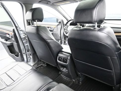 Certified 2017 Honda CR-V Touring image 14