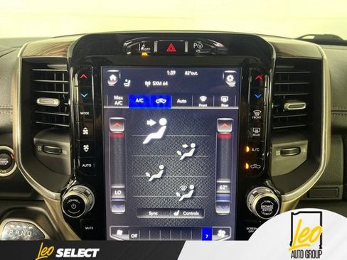 Used 2019 RAM 1500 Laramie AWD/4WD image 25