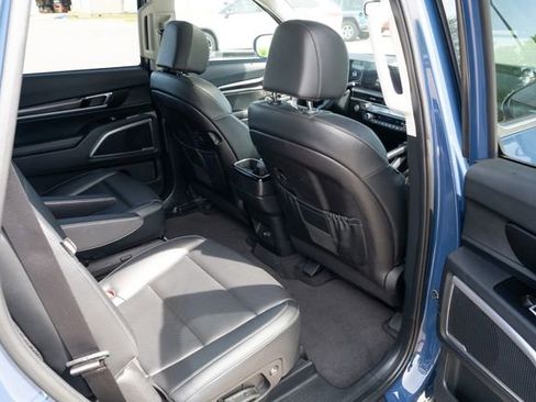 Used 2025 Kia Telluride S AWD/4WD image 40