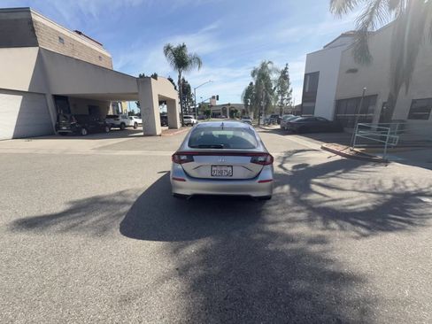 Used 2025 Honda Civic Sport image 12
