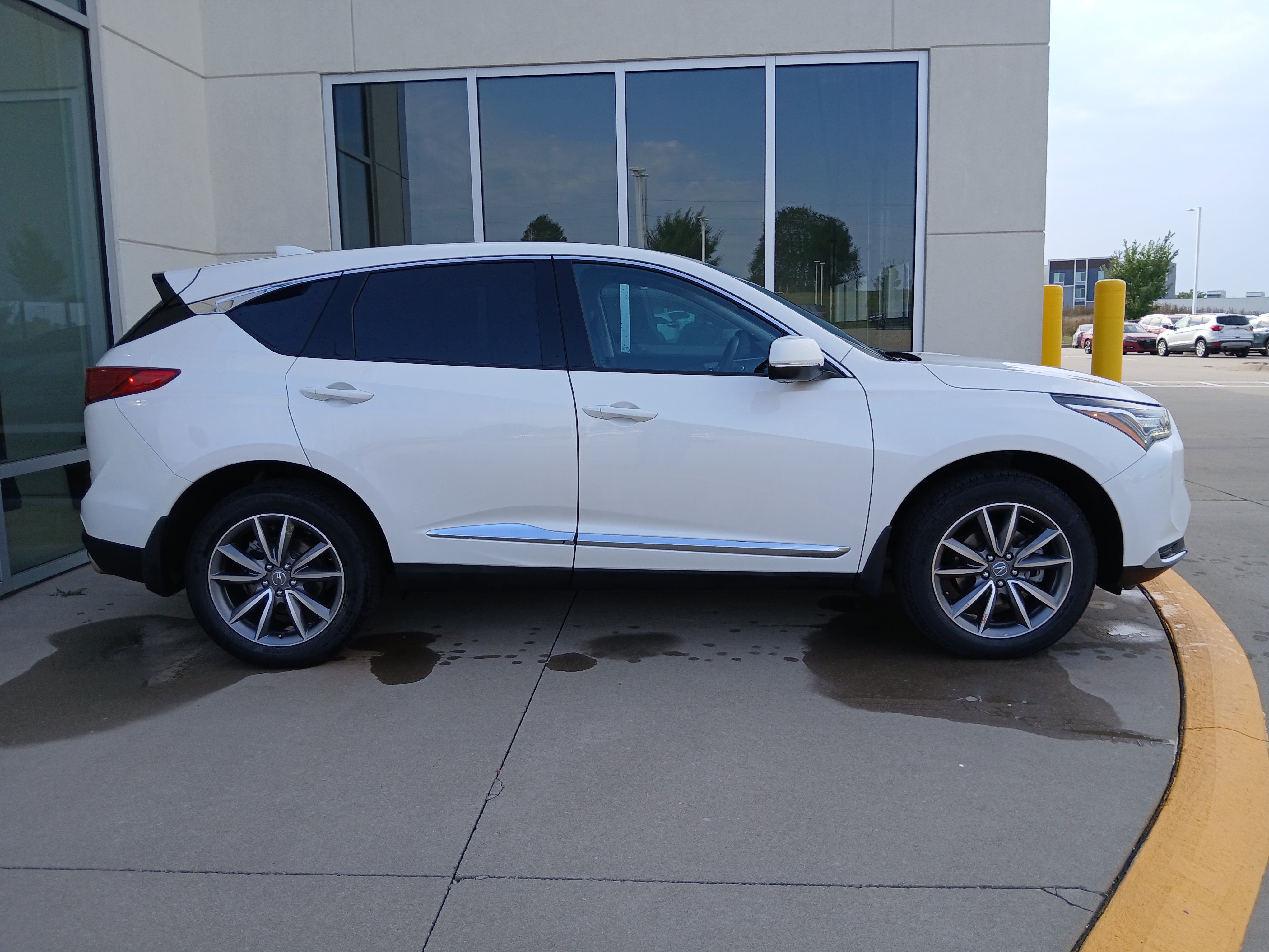 Used 2024 Acura RDX w/ Technology Package AWD/4WD image 6