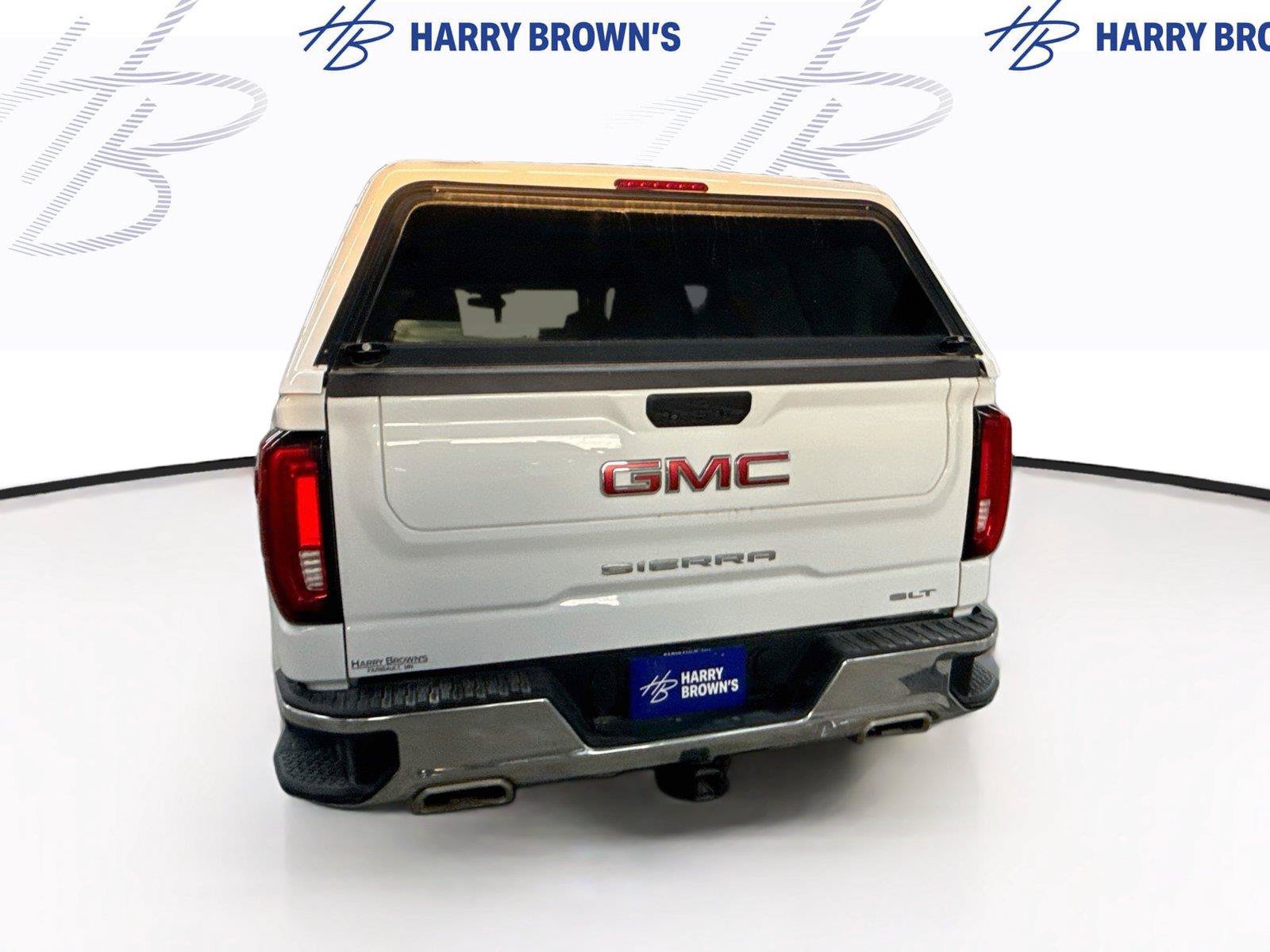 Used 2022 GMC Sierra 1500 SLT w/ SLT Premium Package AWD/4WD image 9