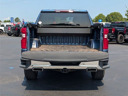 Used 2021 Chevrolet Silverado 1500 LT w/ Z71 Off-Road Package AWD/4WD image 5