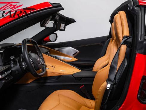Used 2022 Chevrolet Corvette Stingray Preferred Cpe w/ Z51 Performance Package RWD image 32