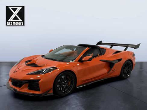 Used 2025 Chevrolet Corvette ZR1 w/ ZR1 Carbon Fiber Aero Package RWD image 1