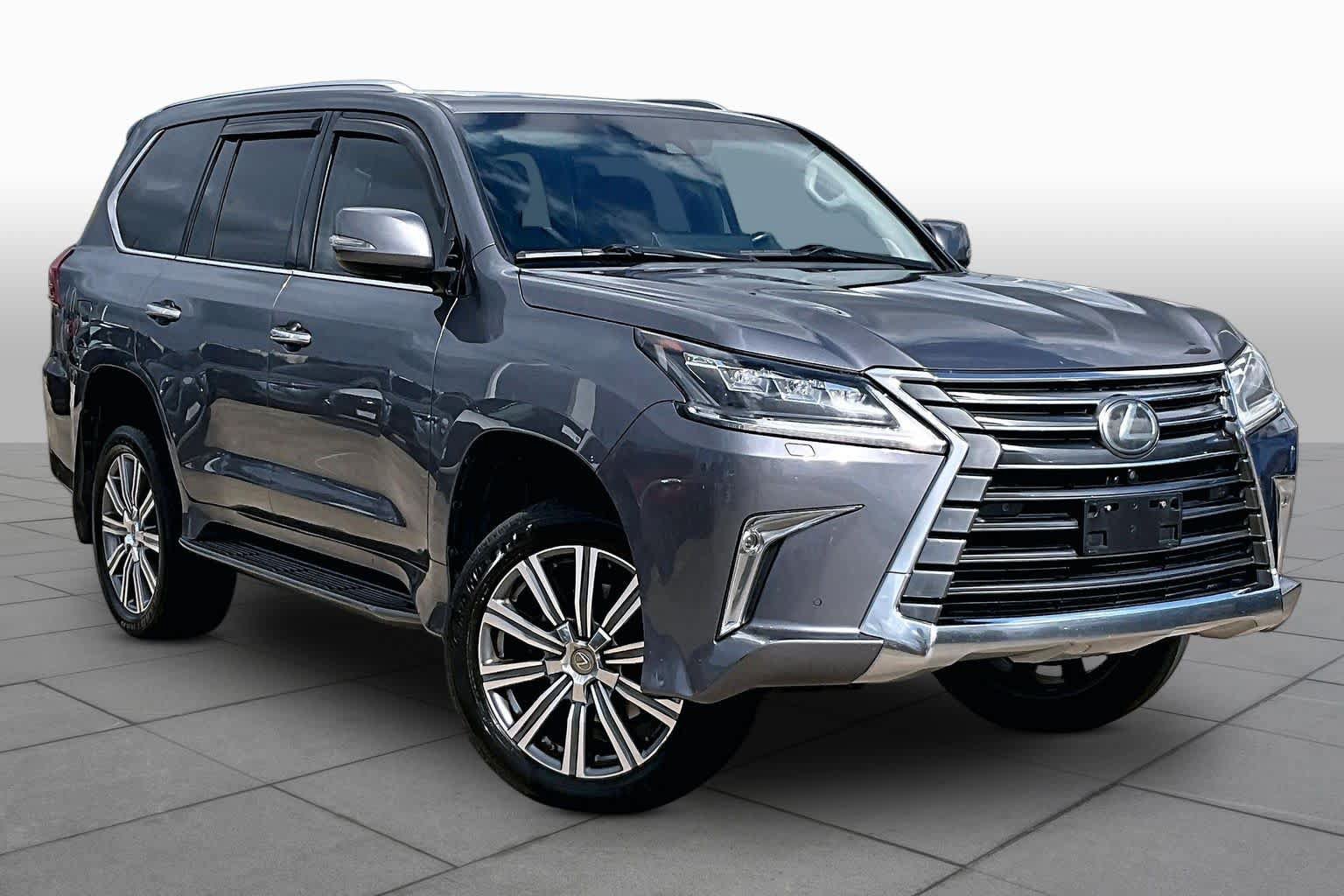 Used 2016 Lexus LX 570 4WD w/ Luxury Package image 3
