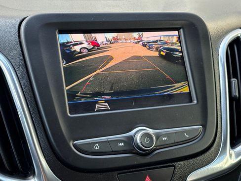 Used 2020 Chevrolet Equinox LT image 24