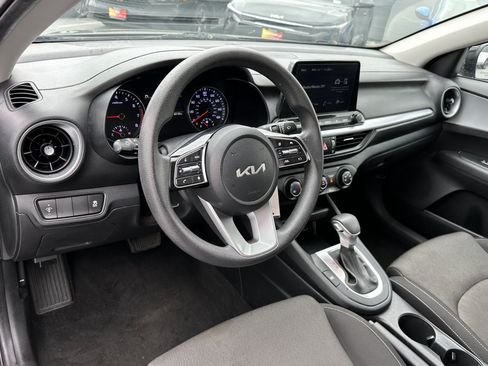 Certified 2023 Kia Forte LXS FWD image 20