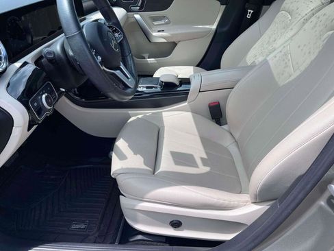 Used 2019 Mercedes-Benz A 220 4MATIC image 14