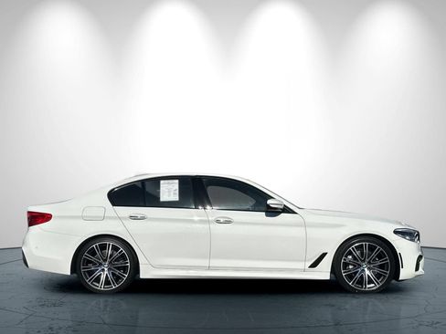 Used 2017 BMW 540i RWD image 3