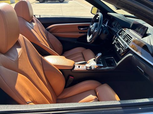 Used 2019 BMW 430i Convertible w/ M Sport Package image 61