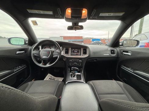 Used 2022 Dodge Charger SXT image 9
