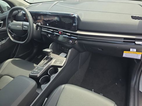 New 2026 Kia Sportage EX FWD image 12
