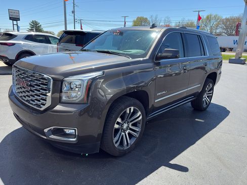 Used 2020 GMC Yukon Denali w/ Denali Premium Package image 1