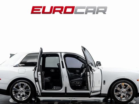 Used 2020 Rolls-Royce Cullinan *PANORAMIC SUNROOF * IMMACULAT image 8