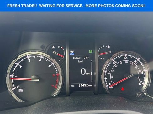 Used 2024 Toyota 4Runner TRD Off-Road Premium w/ Moonroof Package AWD/4WD image 15