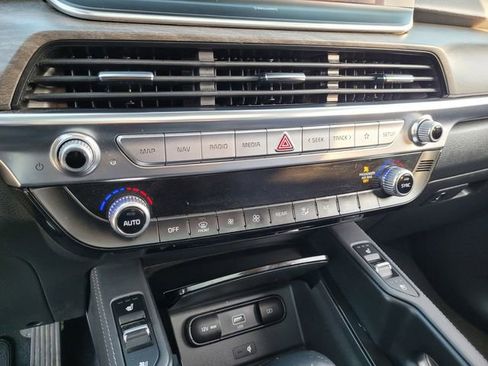 Certified 2022 Kia Telluride EX w/ EX Premium Package image 22