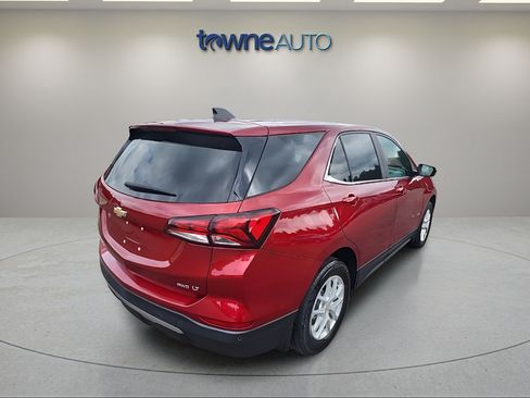 Used 2024 Chevrolet Equinox LT AWD/4WD image 5