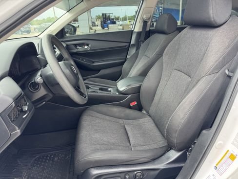 Used 2024 Honda Accord EX image 27