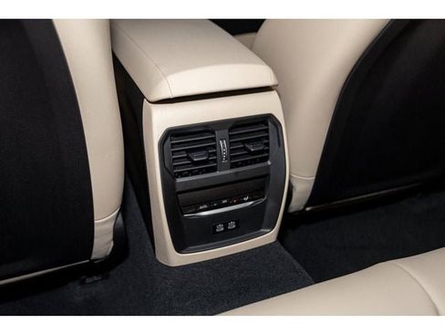 New 2026 BMW 330i xDrive Sedan AWD/4WD image 76