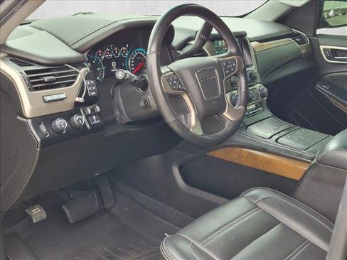 Used 2019 GMC Yukon XL Denali w/ Denali Ultimate Package AWD/4WD image 10