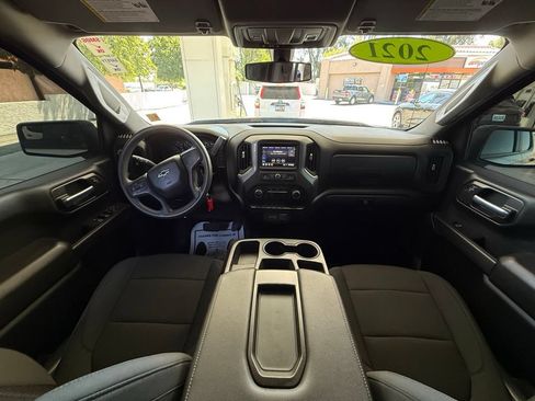 Used 2021 Chevrolet Silverado 1500 Custom Trail Boss w/ LPO, Dark Essentials Package AWD/4WD image 15