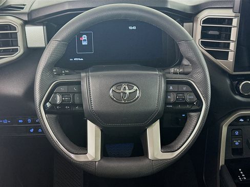 Used 2024 Toyota Tundra Limited AWD/4WD image 18
