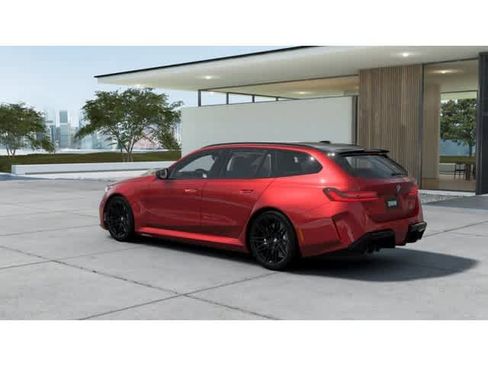 New 2027 BMW M5 Touring image 2