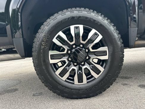 New 2026 GMC Sierra 2500 Denali Ultimate AWD/4WD image 18
