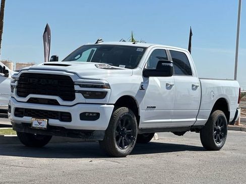 New 2026 RAM 2500 Laramie AWD/4WD image 11