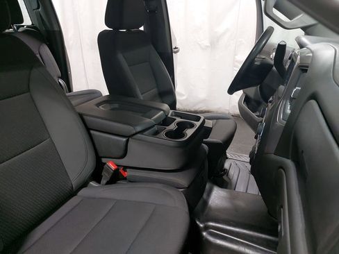 Used 2024 Chevrolet Silverado 1500 W/T w/ Z71 Off-Road Package image 10