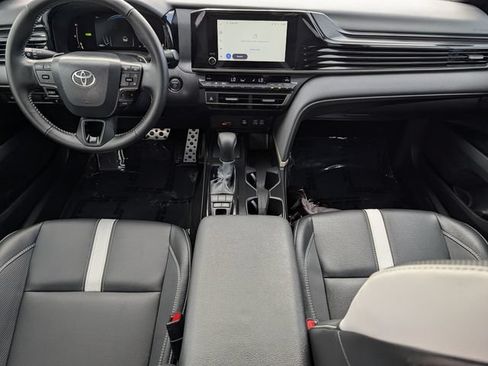 Used 2026 Toyota Camry SE w/ Convenience Package FWD image 11