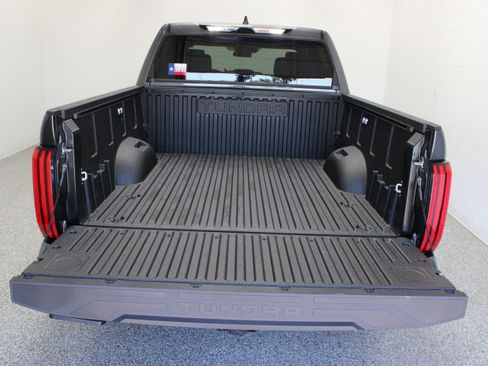 Used 2026 Toyota Tundra SR5 w/ SR5 Convenience Package RWD image 31