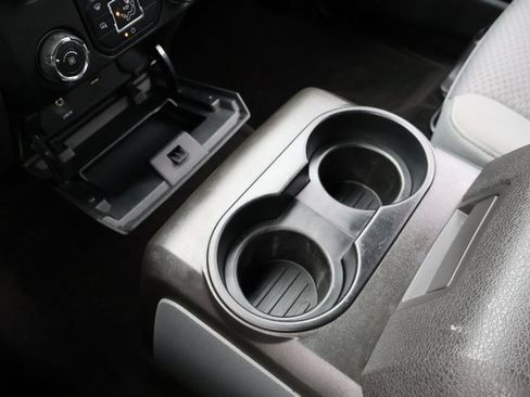 Used 2013 Ford F150 XLT w/ XLT Chrome Pkg image 30