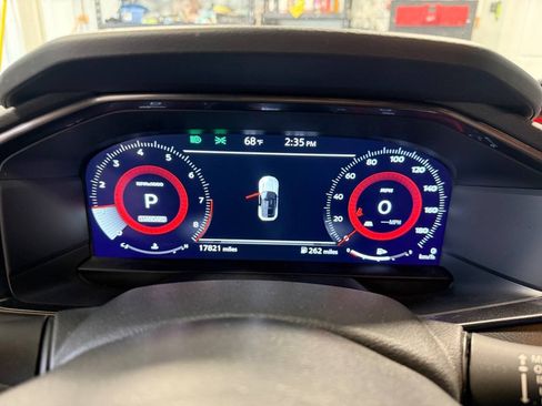 Used 2023 Nissan Z w/ Floor Mat Package (L93) RWD image 15