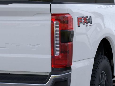 New 2026 Ford F250 Lariat w/ Lariat Premium Package AWD/4WD image 21