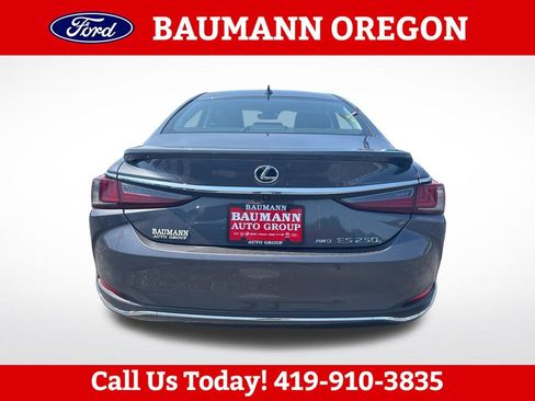 Used 2023 Lexus ES 250 w/ Premium Package AWD/4WD image 4