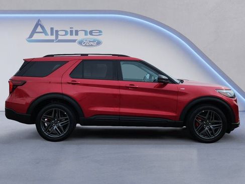 Certified 2025 Ford Explorer ST-Line w/ ST-Line Street Pack AWD/4WD image 6