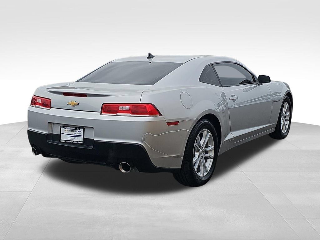 Used 2015 Chevrolet Camaro LT RWD image 3
