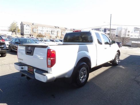 Used 2018 Nissan Frontier S image 5