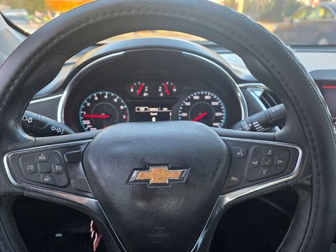 Used 2021 Chevrolet Malibu LT image 12