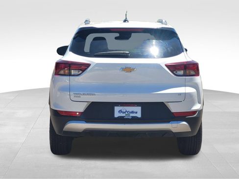 Used 2025 Chevrolet TrailBlazer LT AWD/4WD image 7