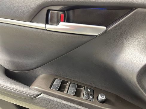 Used 2024 Toyota Camry XSE FWD image 16