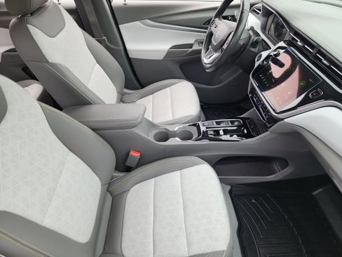 Used 2022 Chevrolet Bolt EUV Premier w/ Launch Edition FWD image 11