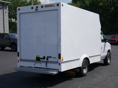 New 2026 Ford E-350 and Econoline 350 Super Duty w/ Power Equipment Group image 9